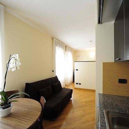 Corvetto Residence Porto Di Mare Милан Номер фото