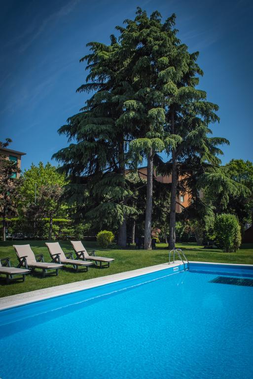 Corvetto Residence Porto Di Mare Милан Экстерьер фото